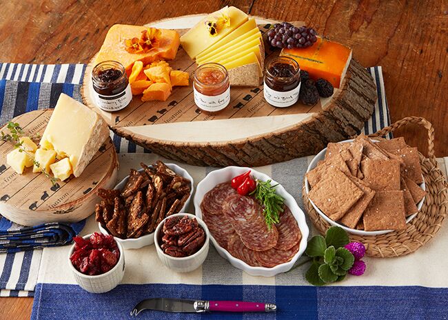 This is a picture of the Award-Winning Collection Gift Set, offered by Fromagination.